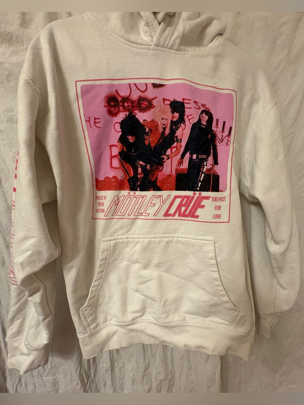 Mötley Crüe hurry, size medium.